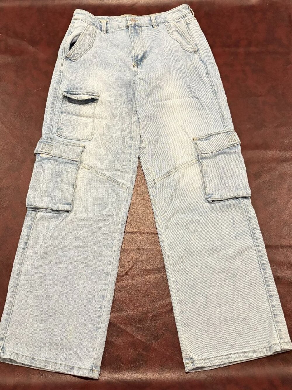 Forever 21 light wash wide leg high rise cargo jeans size 27